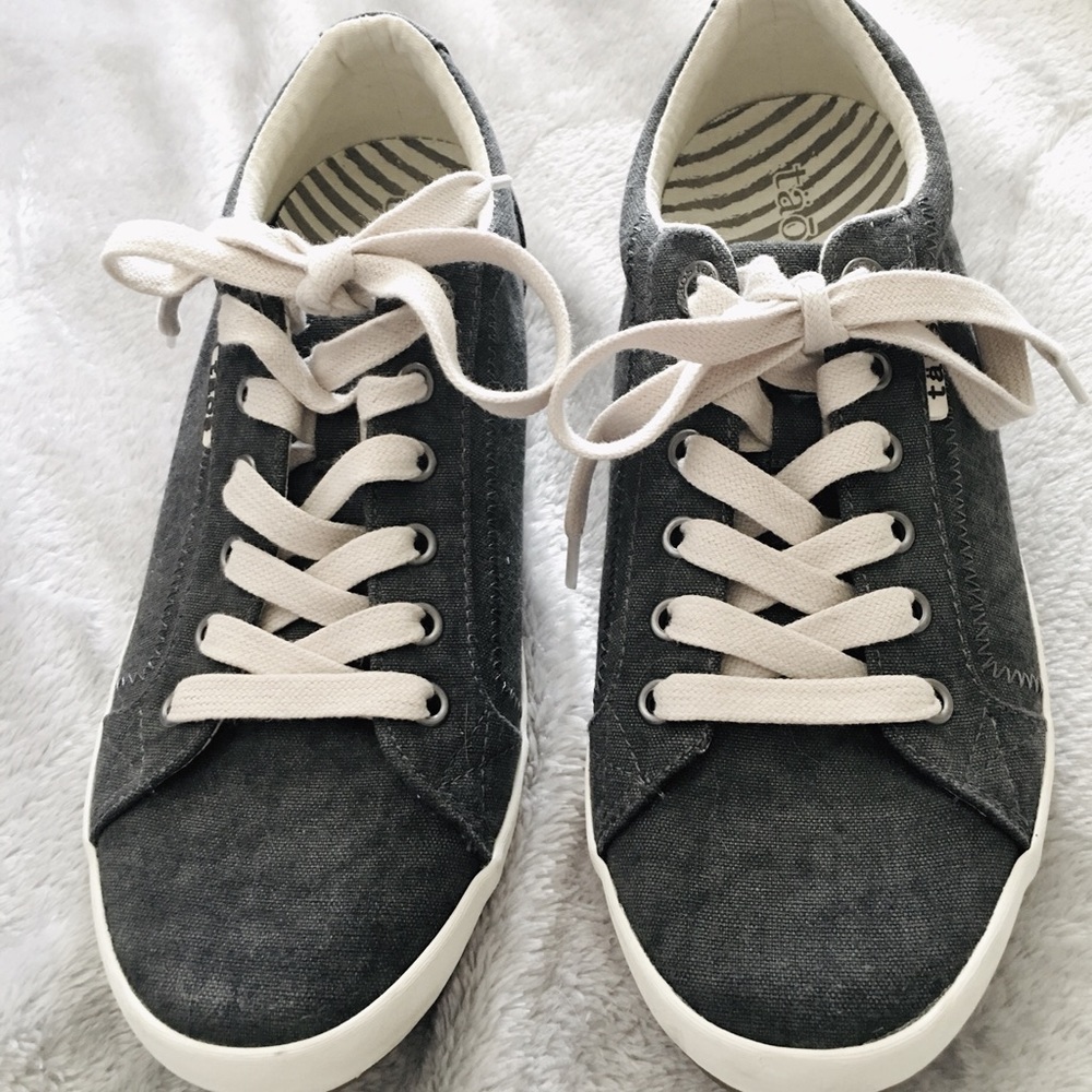 Taos sneakers